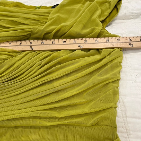 Tadashi Shoji Chartreuse Ruched Tulle Body Con‎ Dress Sz. M - Picture 9 of 11